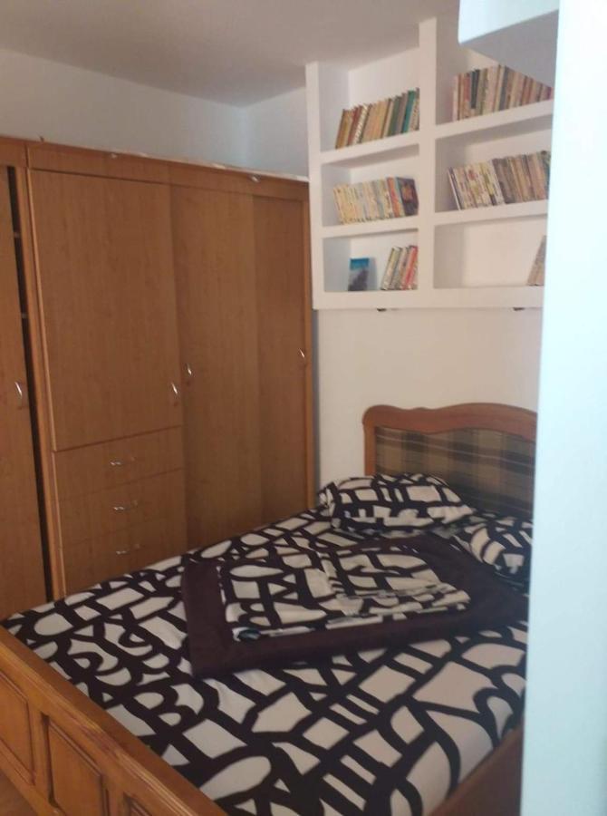 Apartament Cu Regim Hotelier In Dr.Tr. Severin Drobeta Turnu Severin Exteriör bild